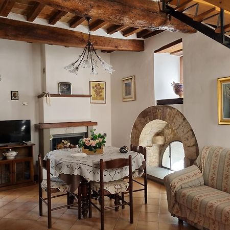 A Casa Di Cristina Lejlighed Gubbio Værelse billede